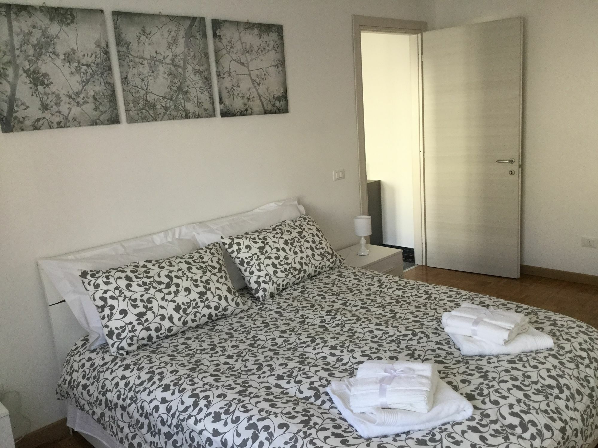 Muzia Apartment *